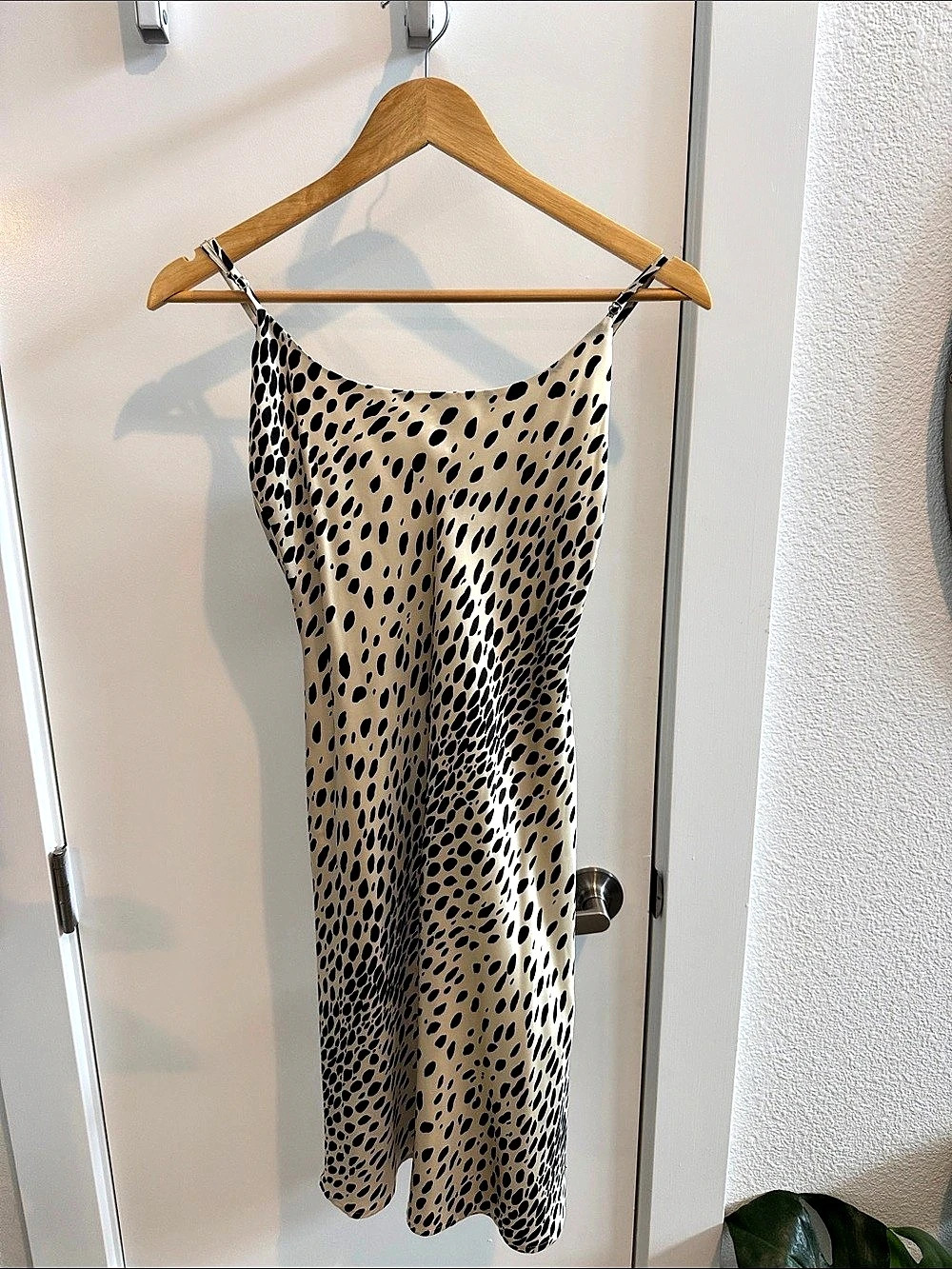 Reformation Animal Print Midi Dress in Brown & Black Size Small Like New 100% si